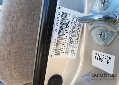 1996 Honda Accord Ex из США, поврежденный, VIN 1HGCD5653TA299257